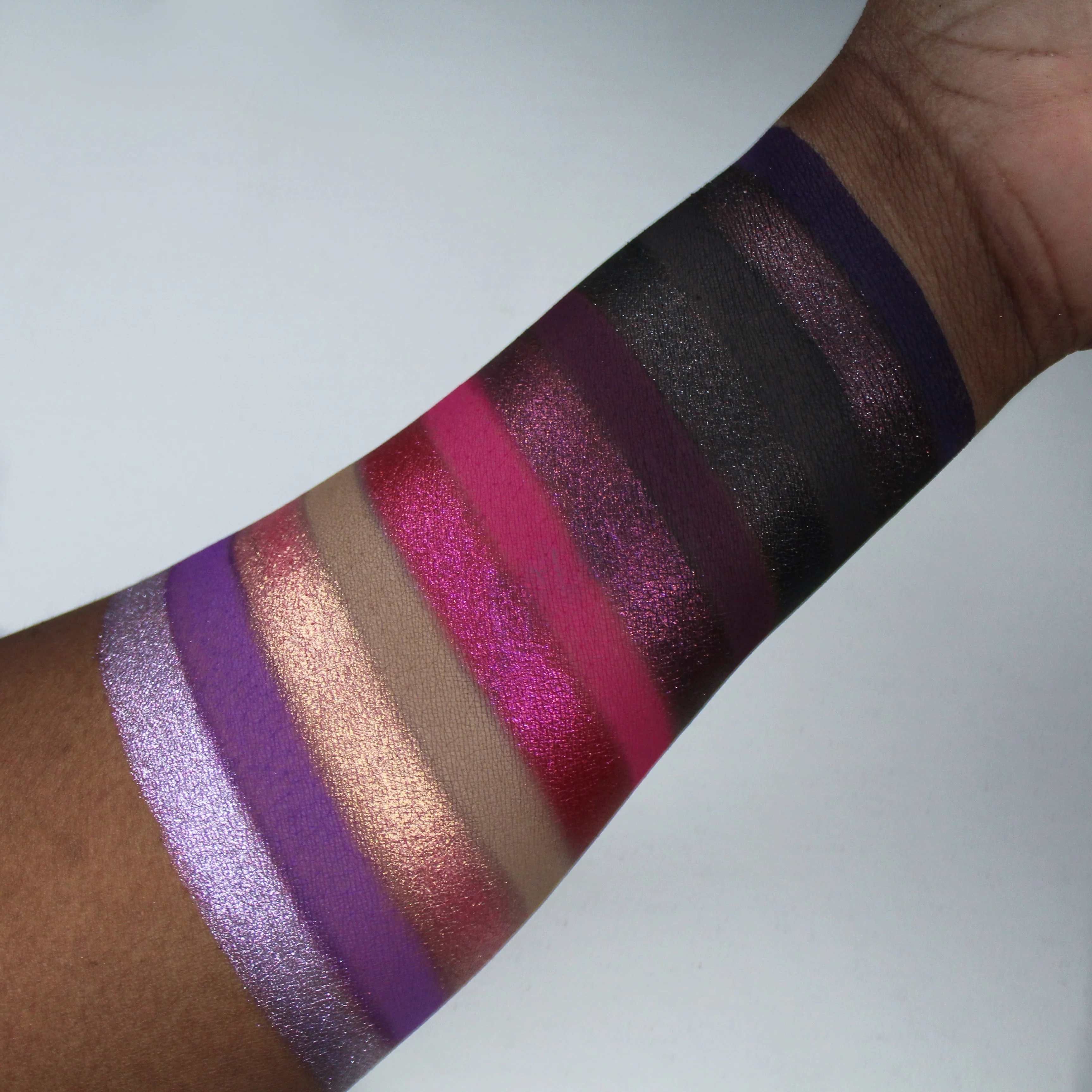 Beauty Below Palette - Blend Bunny Cosmetics - Image 7
