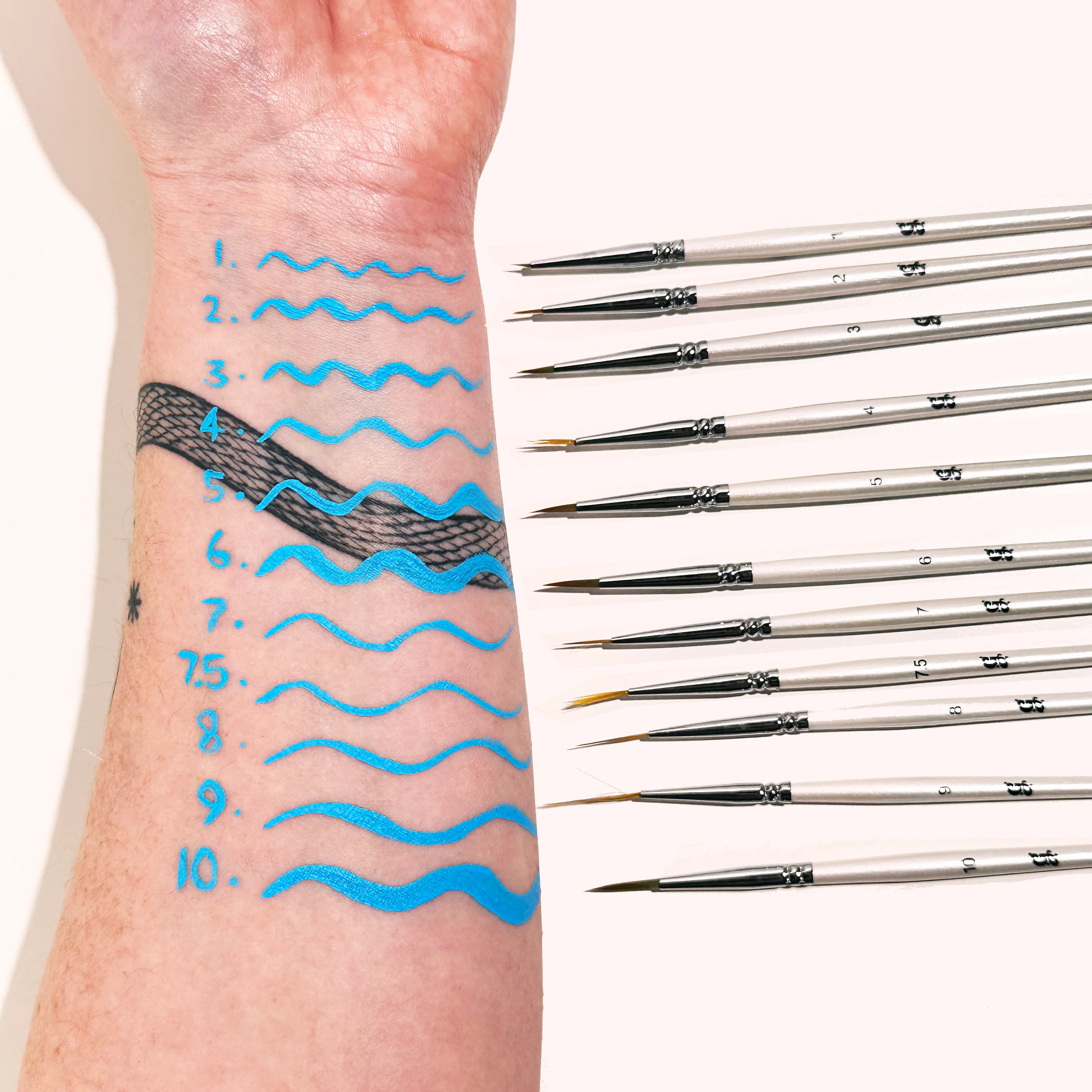 Liner Brush 5 - Glisten Cosmetics - Image 3