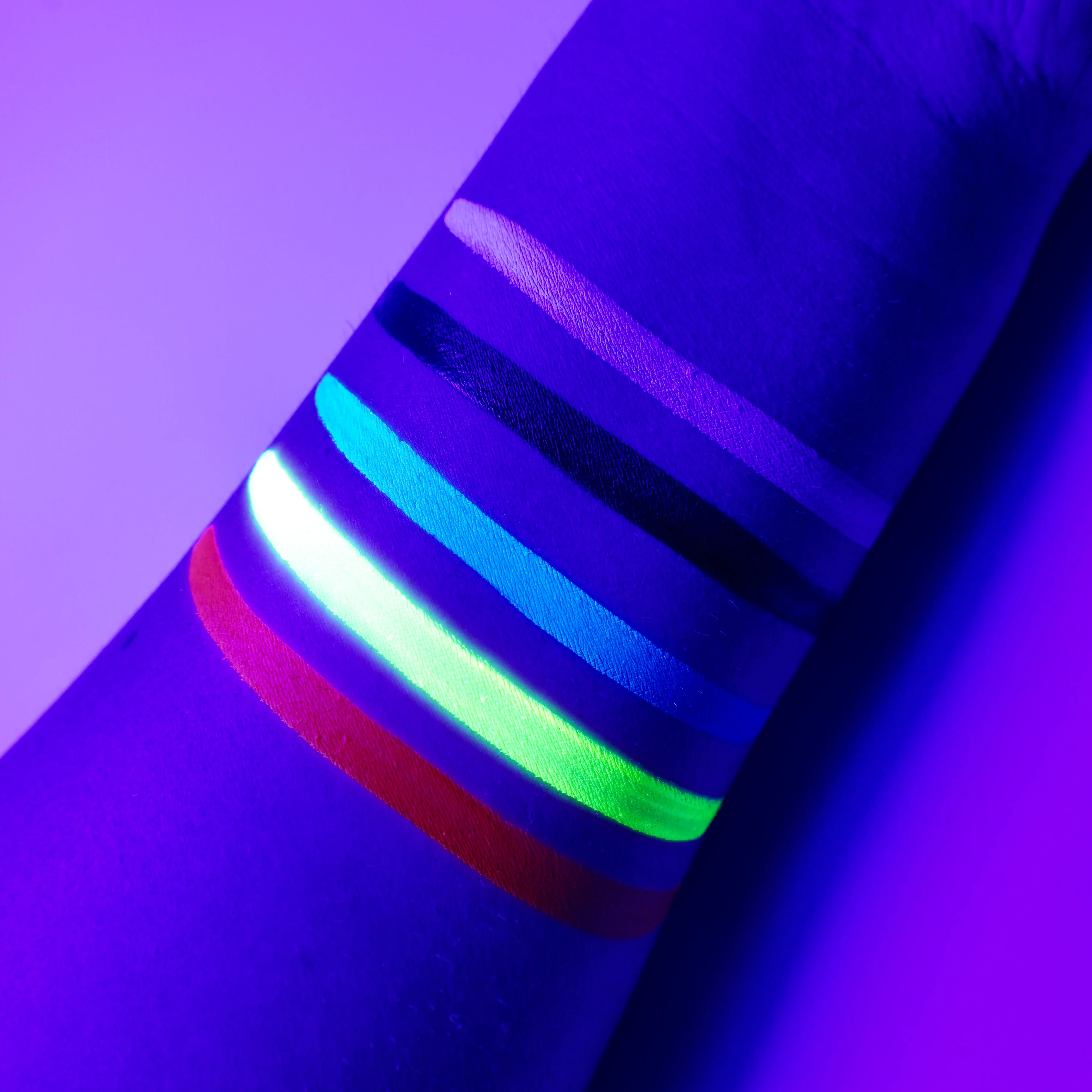 Primary Circle (UV) Split Liner - Eyeliner - Glisten Cosmetics - Image 4