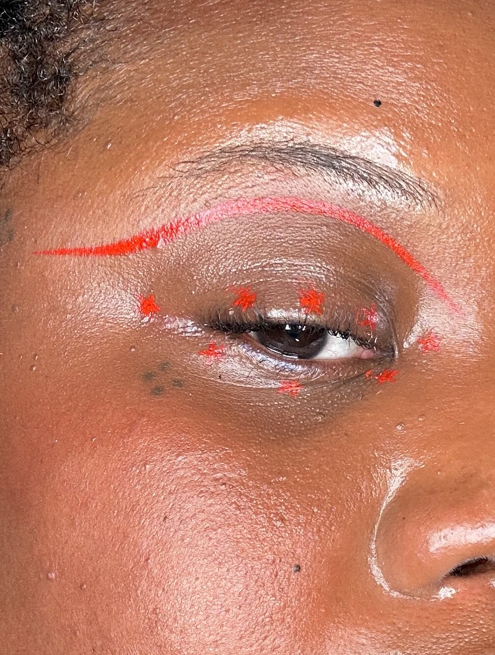 Red Spectra Pen - Star Stamp Liner - Glisten Cosmetics - Image 4