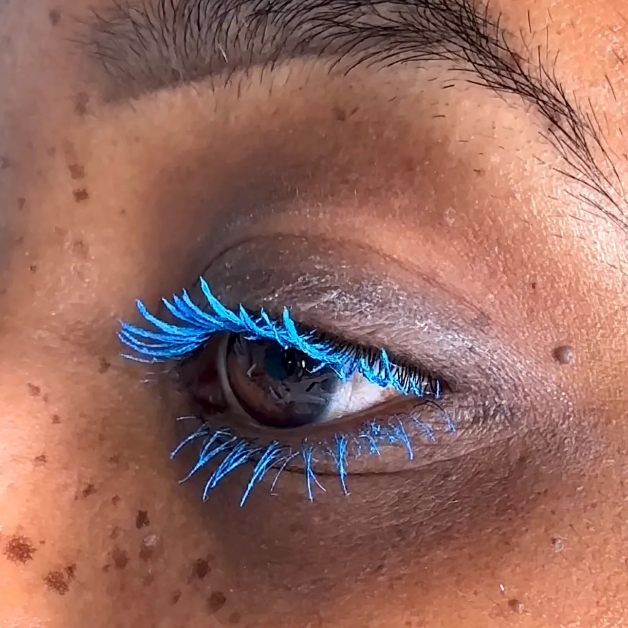 Sea Blue Spectra Lash - Mascara - Glisten Cosmetics - Image 6
